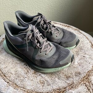 Lululemon women’s running shoes